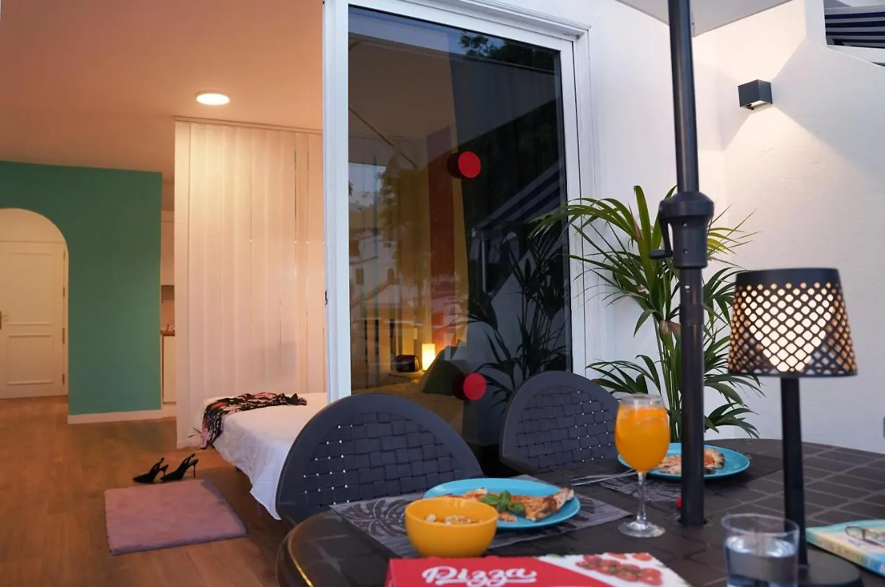 Calima Apartment アデヘ